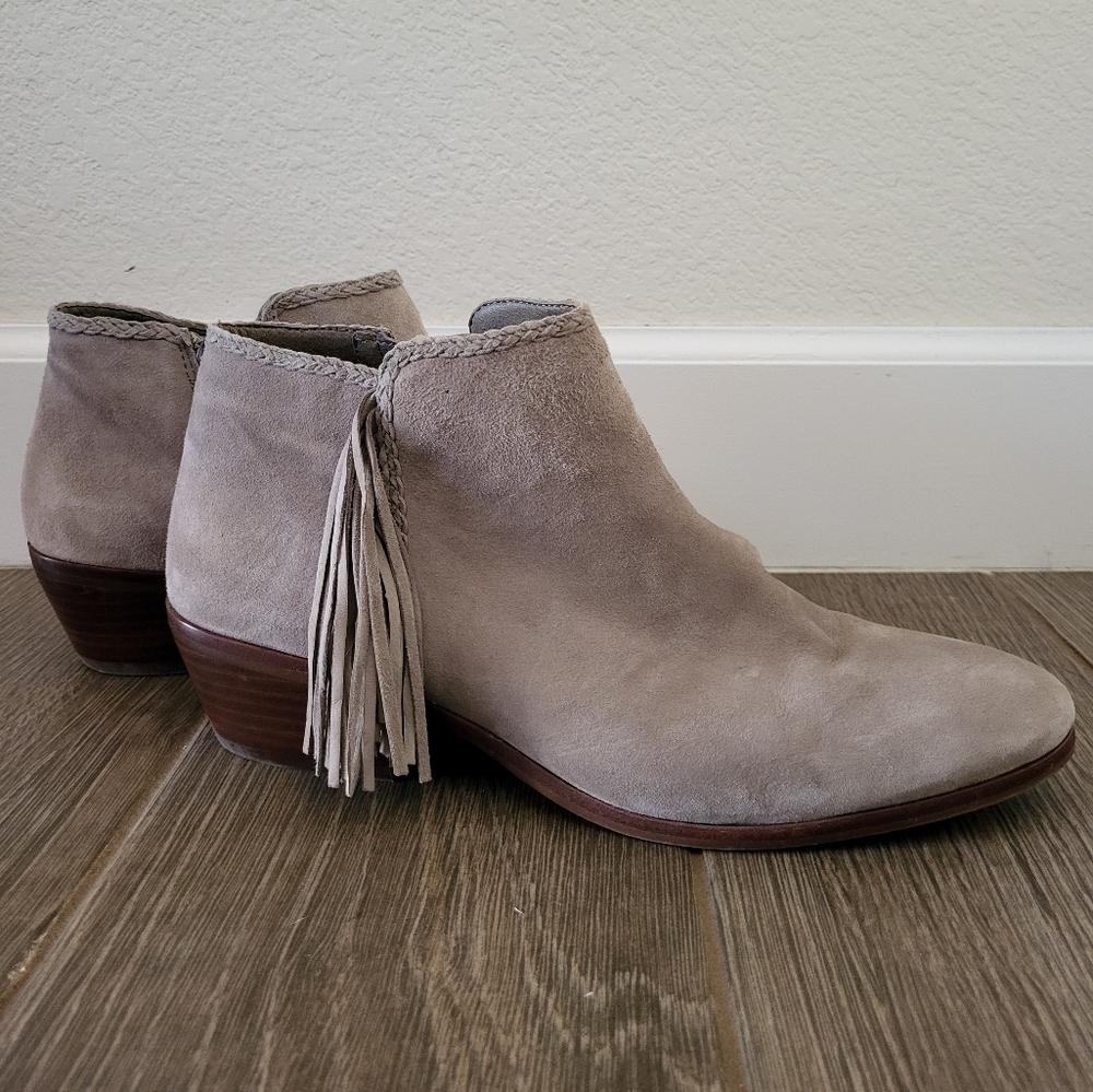 Sam Edelman Women 9 Paige Fringe Ankle Bootie Taupe Suede Medium Heel